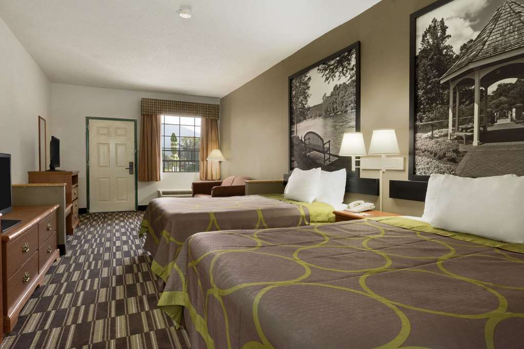super 8 by wyndham chatsworth dalton