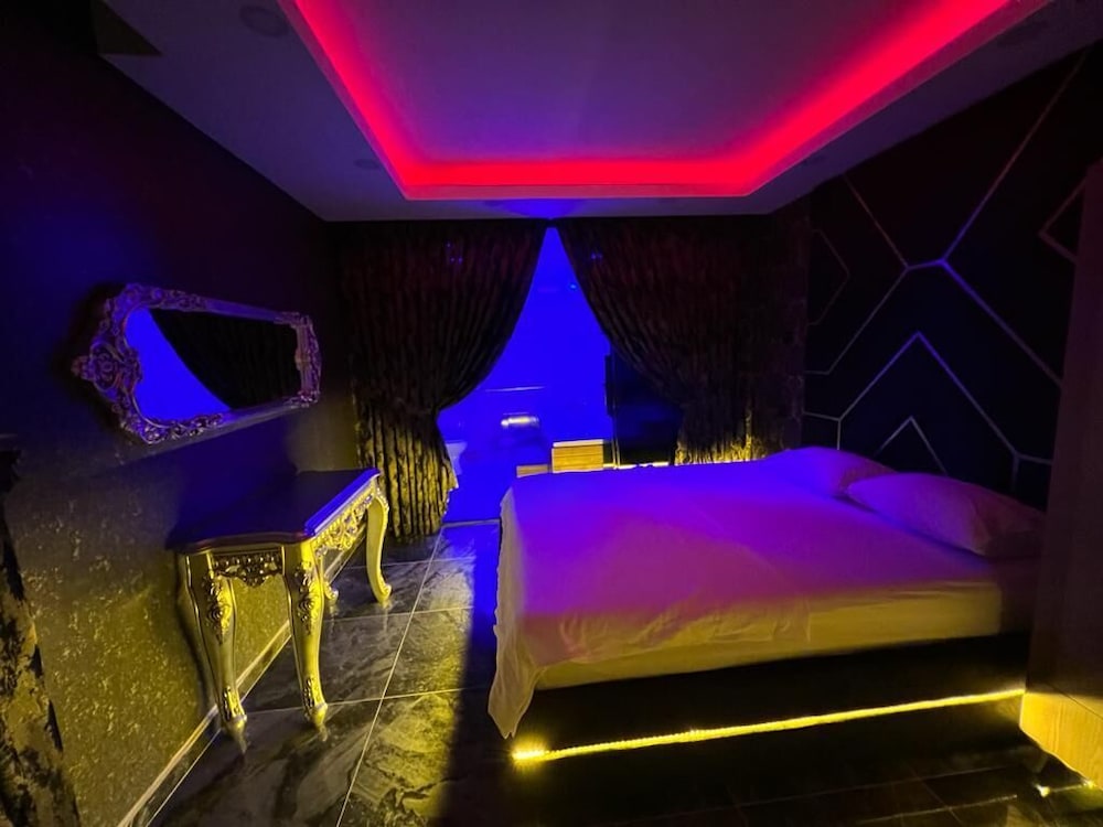 kivanc suit hotel