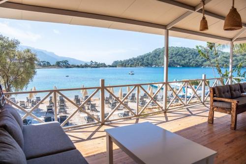 beach 222 oludeniz