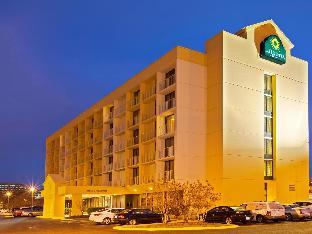 La Quinta Inn & Suites By Wyndham Nashville Airport/Opryland,Tennessee>>Nashville,3 star