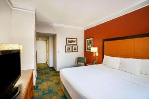 la quinta inn and suites by wyndham nashville airport opryland