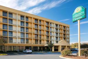 la quinta inn and suites by wyndham nashville airport opryland