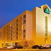 la quinta inn and suites by wyndham nashville airport opryland