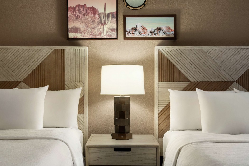 embassy suites by hilton phoenix tempe