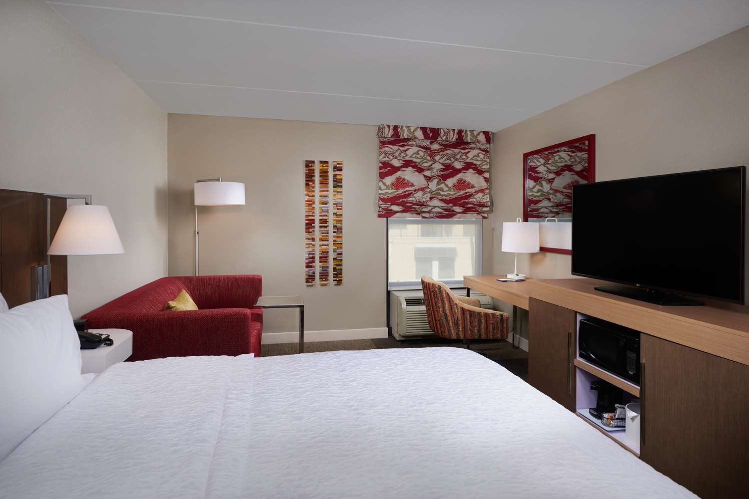 hampton inn and suites phoenix scottsdale on shea boulevard