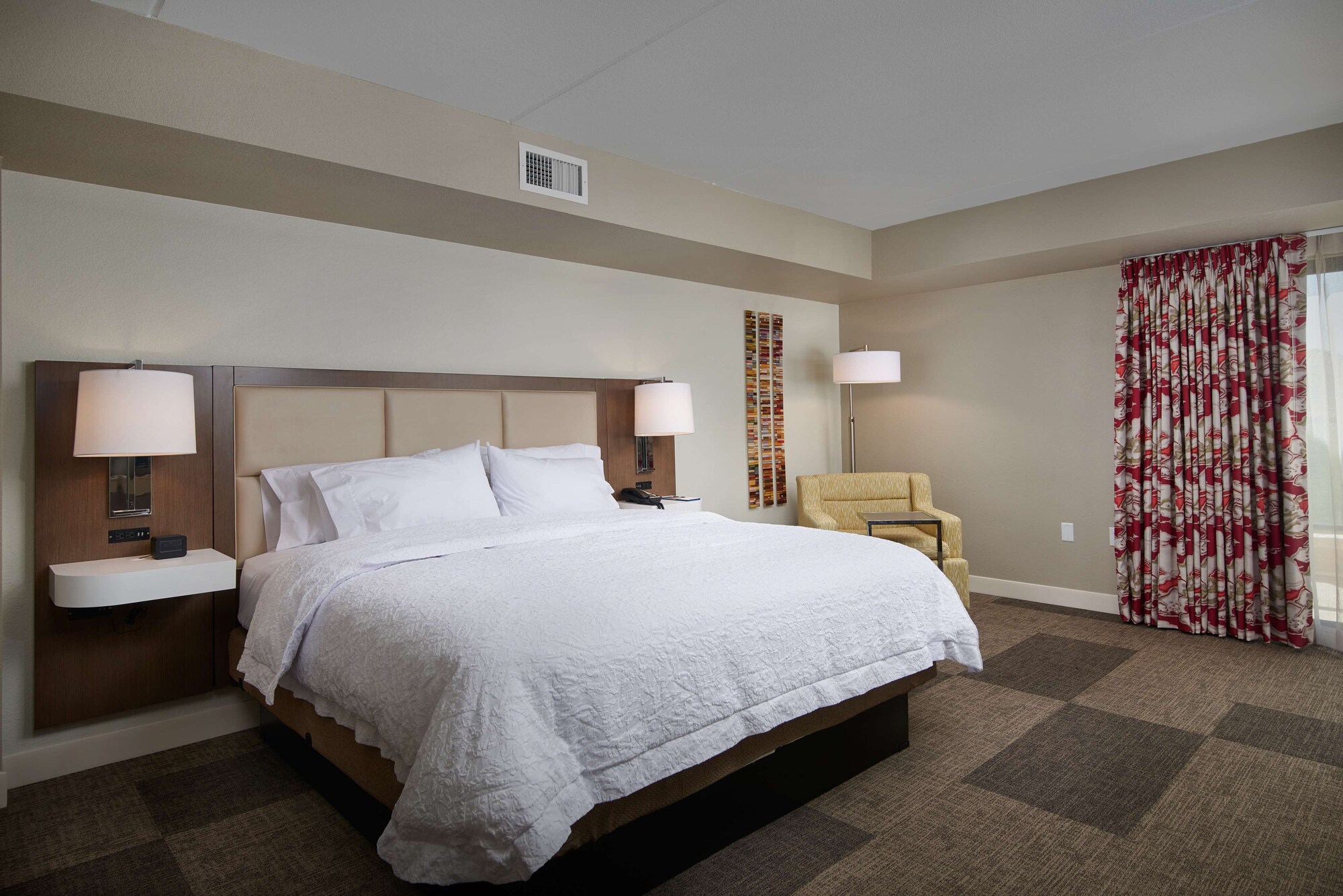 hampton inn and suites phoenix scottsdale on shea boulevard