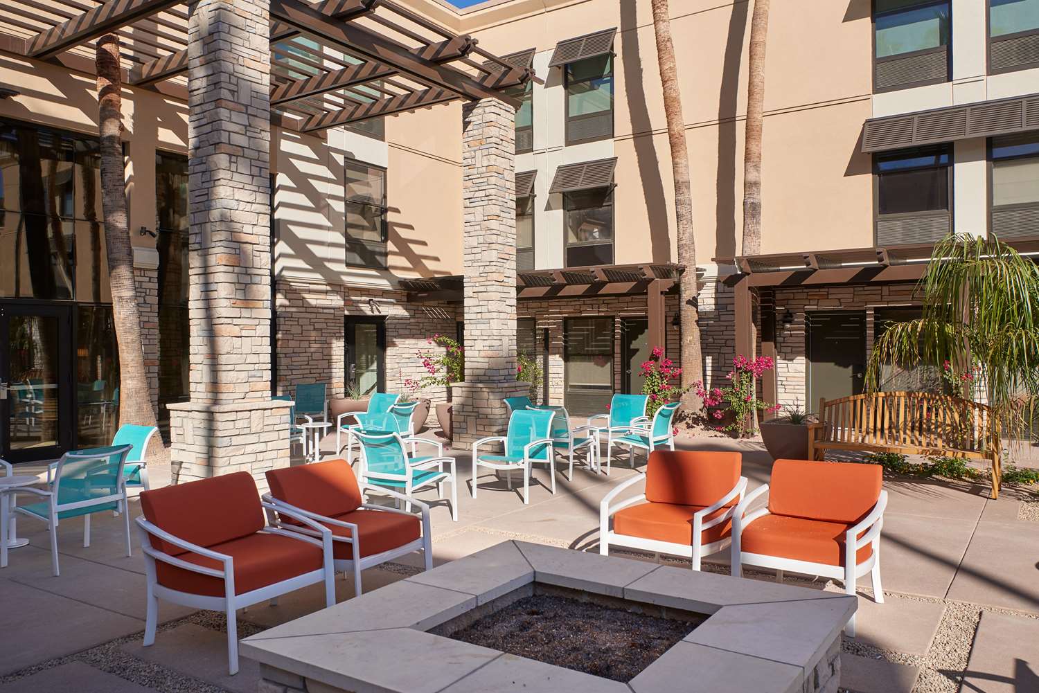 hampton inn and suites phoenix scottsdale on shea boulevard
