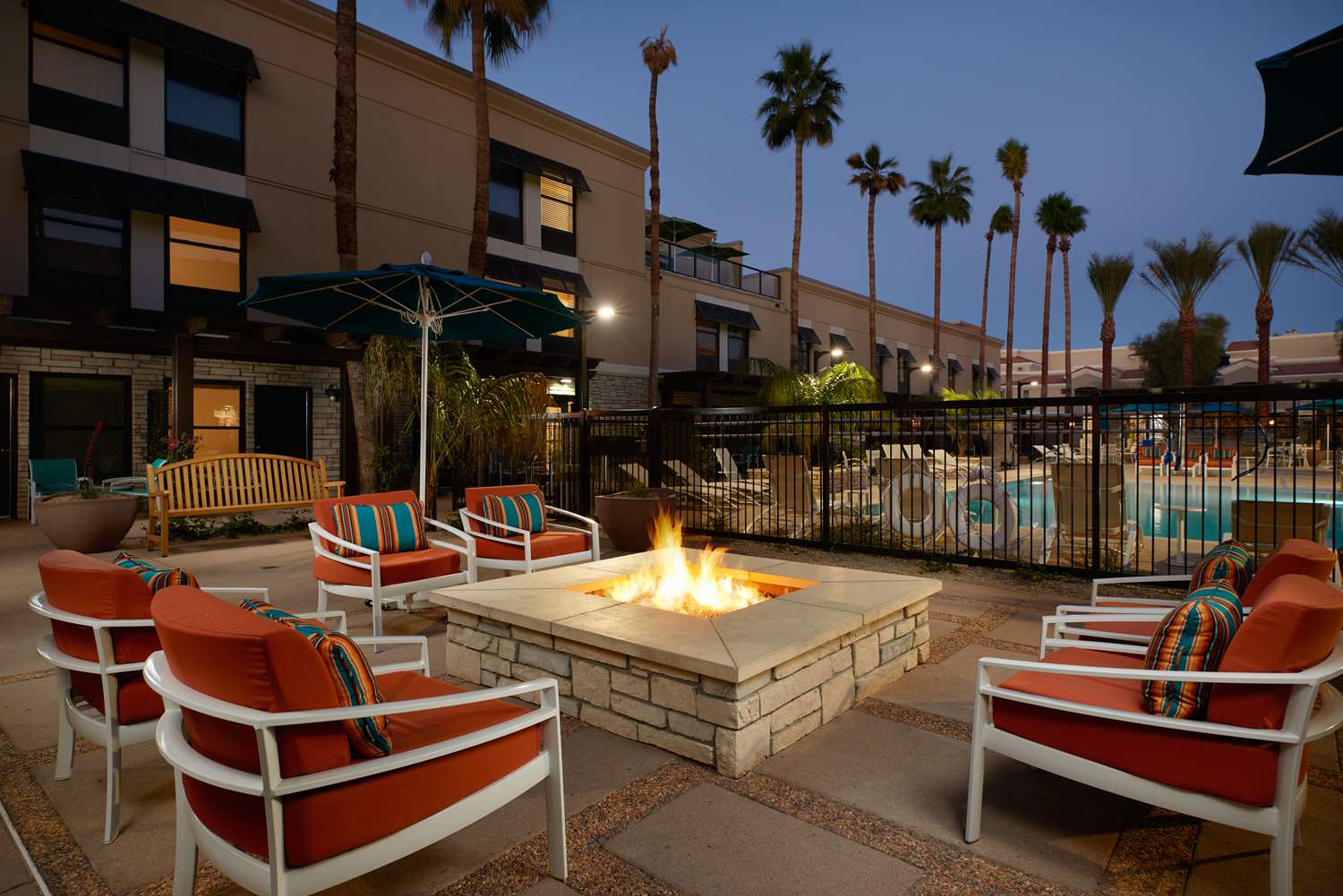 hampton inn and suites phoenix scottsdale on shea boulevard