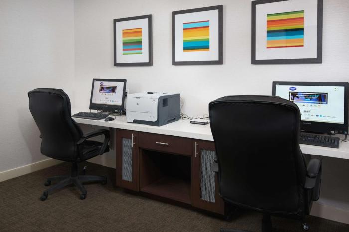 hampton inn and suites phoenix scottsdale on shea boulevard