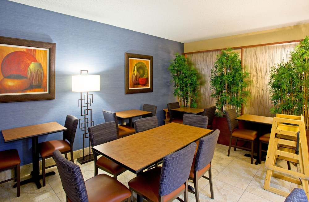 holiday inn express scottsdale north by ihg