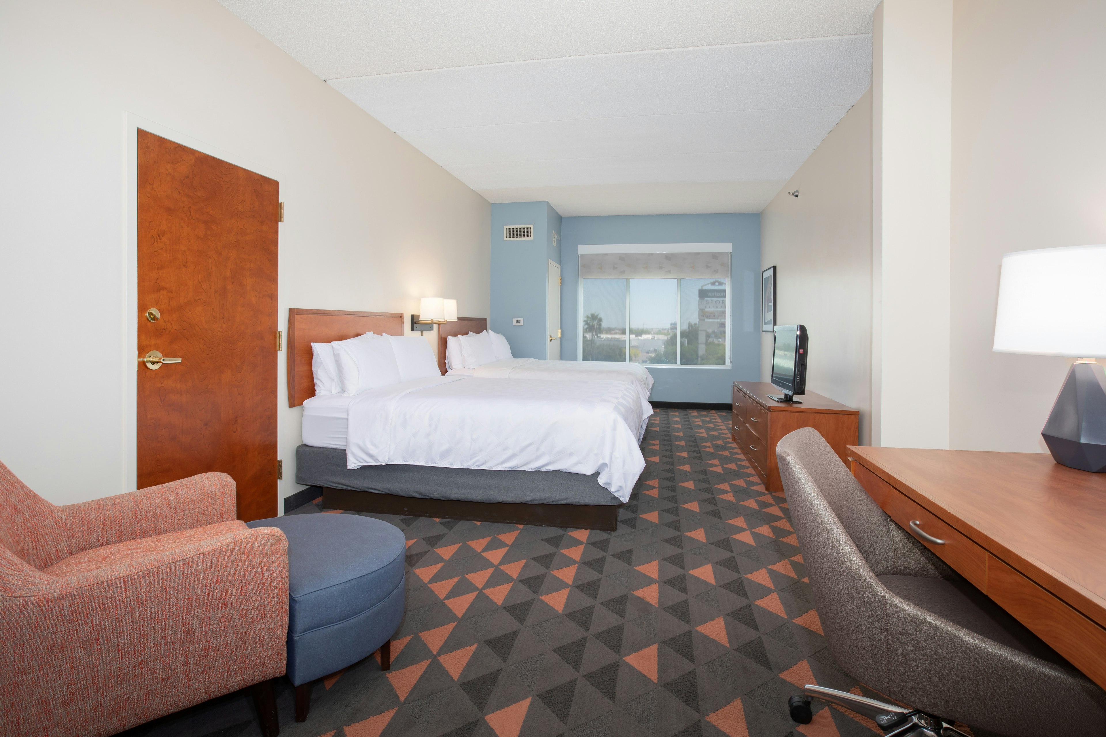 holiday inn and suites goodyear west phoenix area