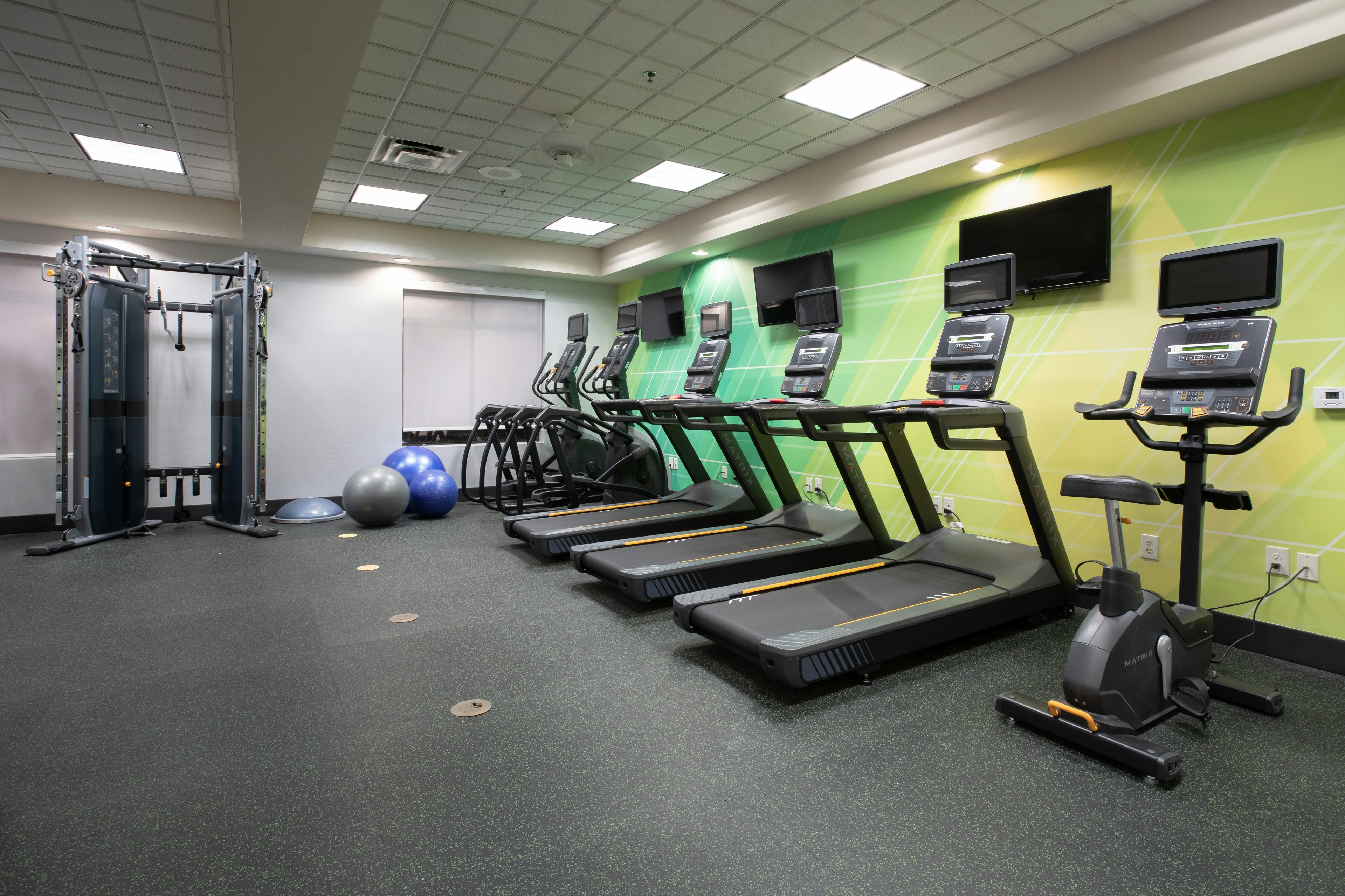 holiday inn and suites goodyear west phoenix area