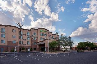 holiday inn and suites goodyear west phoenix area