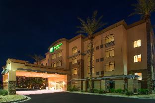 holiday inn and suites goodyear west phoenix area