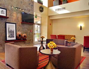 hampton inn and suites phoenix scottsdale