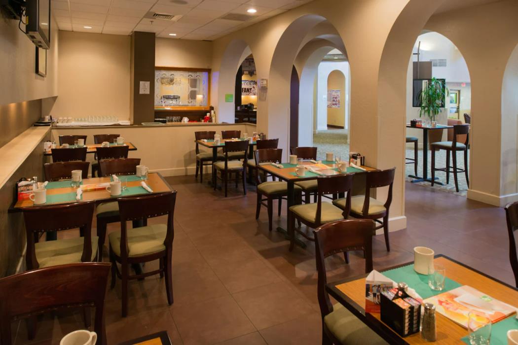 greentree hotel phoenix west