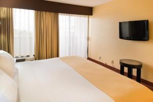 greentree hotel phoenix west