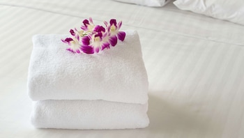 magnuson hotel sand springs tulsa west