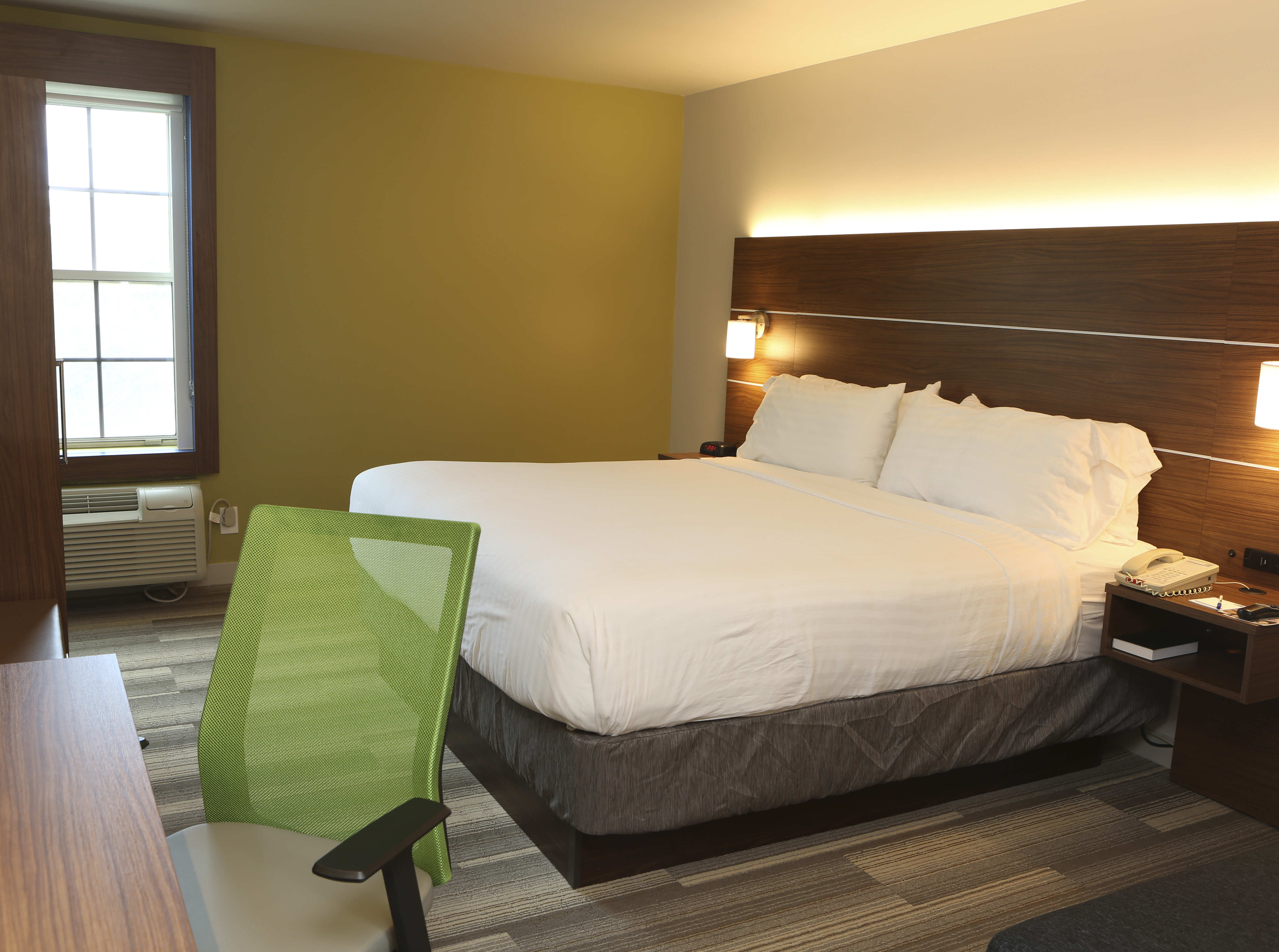 holiday inn express hotel and suites phoenix airport by ihg