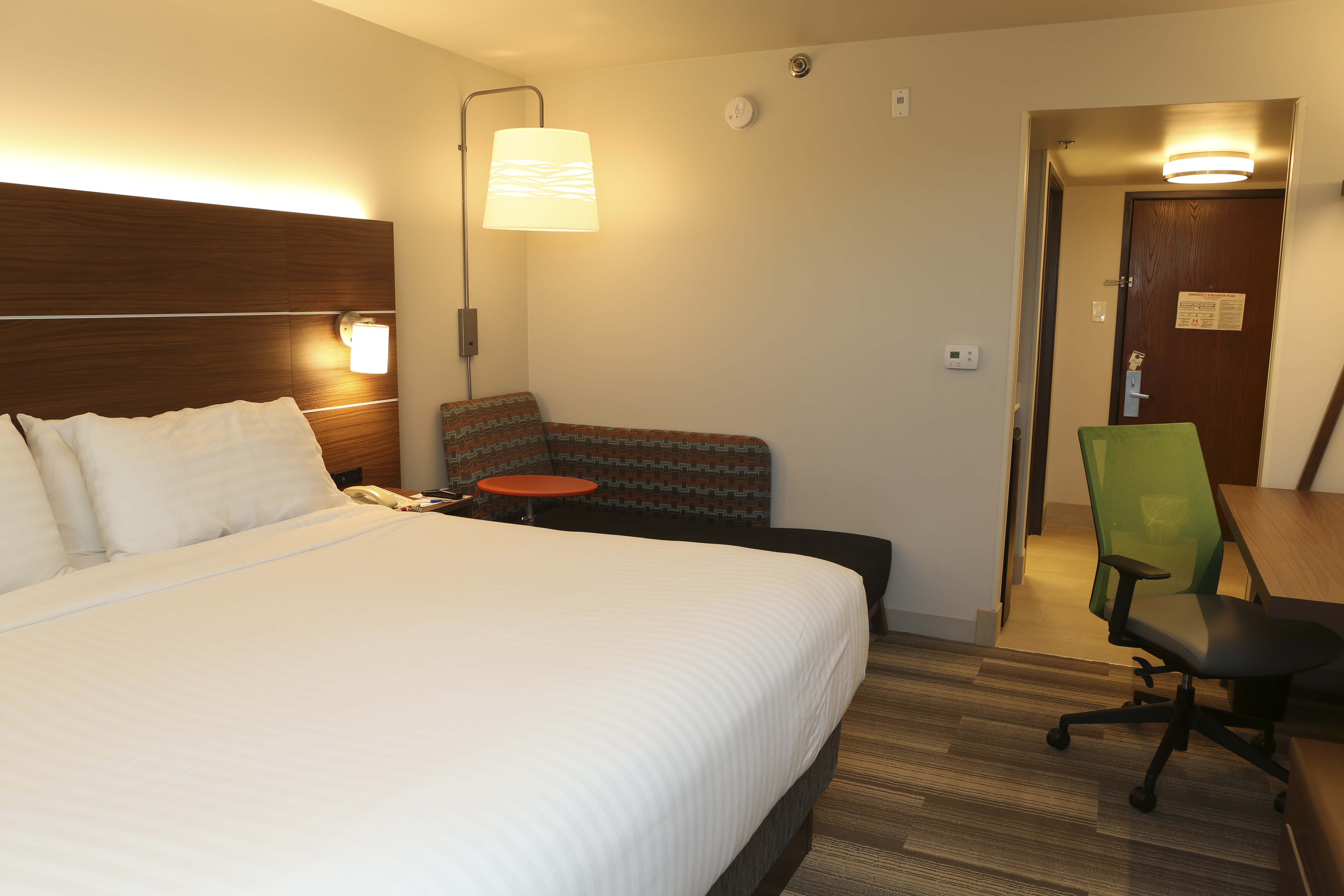 holiday inn express hotel and suites phoenix airport by ihg