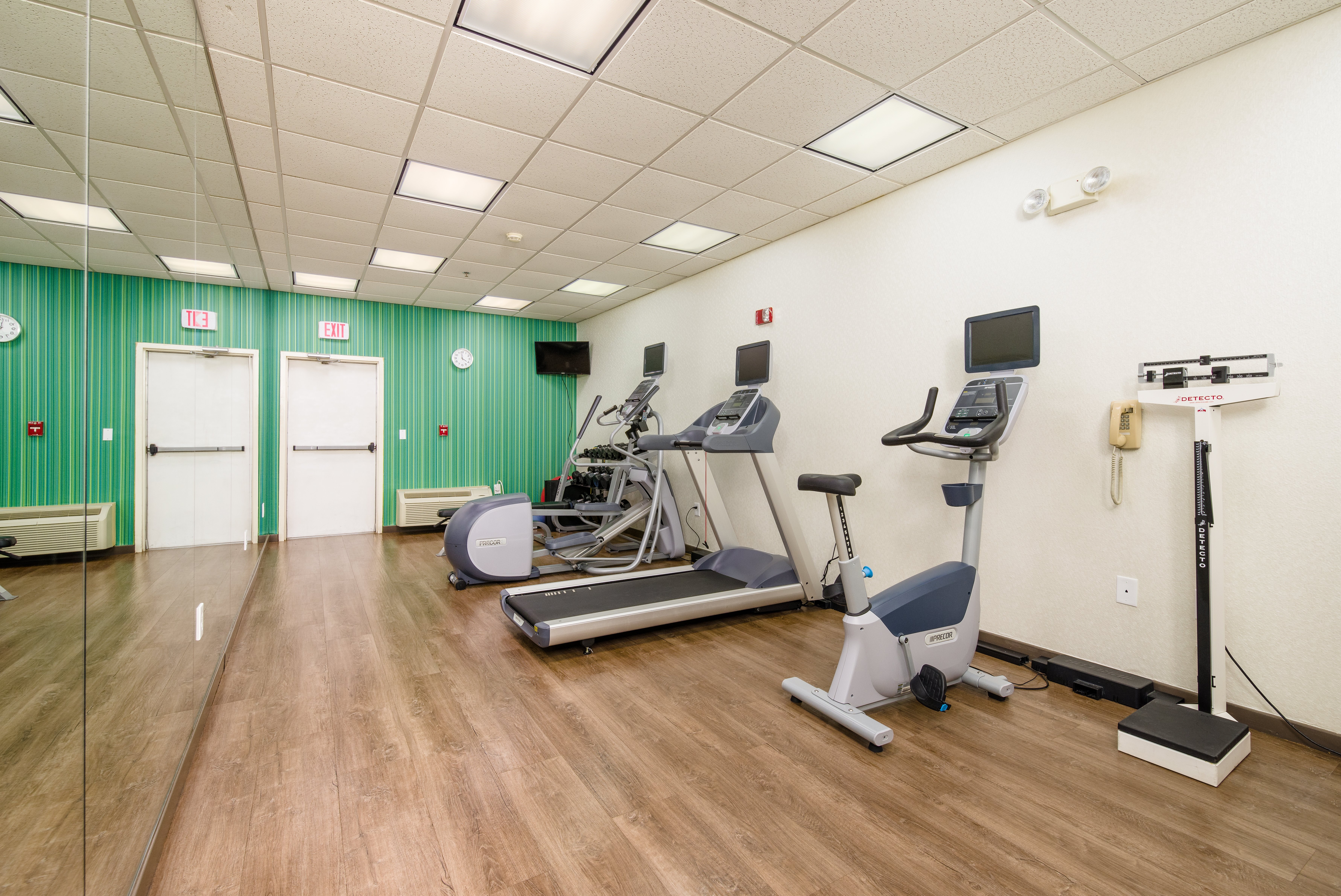 holiday inn express hotel and suites phoenix airport by ihg