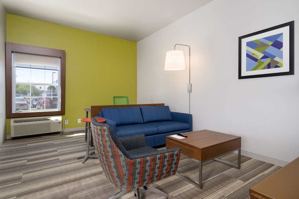 holiday inn express hotel and suites phoenix airport by ihg