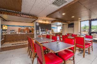 holiday inn express hotel and suites phoenix airport by ihg