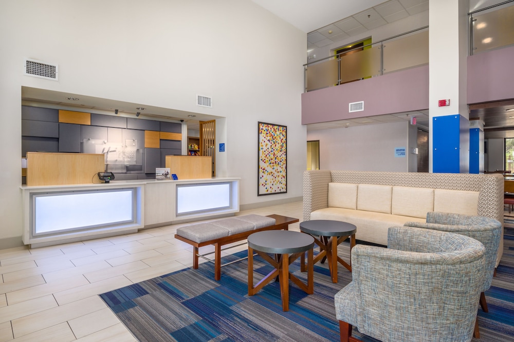holiday inn express hotel and suites phoenix airport by ihg
