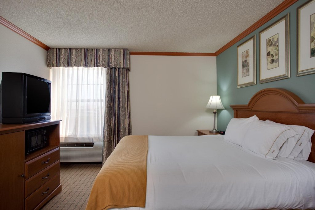 Holiday Inn Express Hotel & Suites Phoenix-Airport By Ihg,South Mountain>>Phoenix,3 star