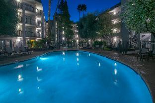 holiday inn and suites phoenix airport north by ihg
