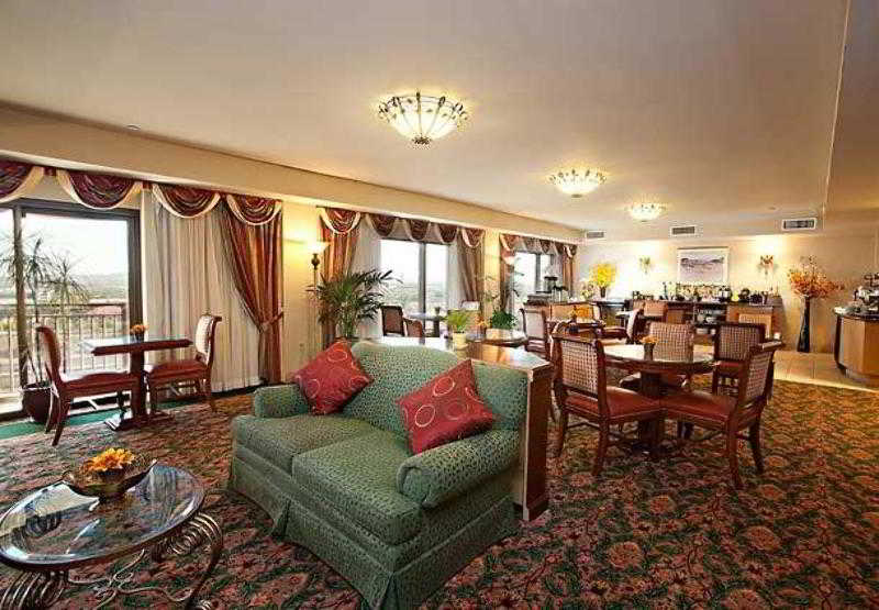 marriott phoenix airport