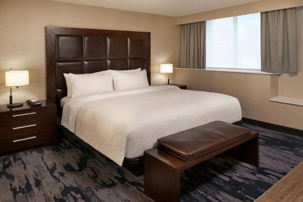 fairfield by marriott montreal downtown