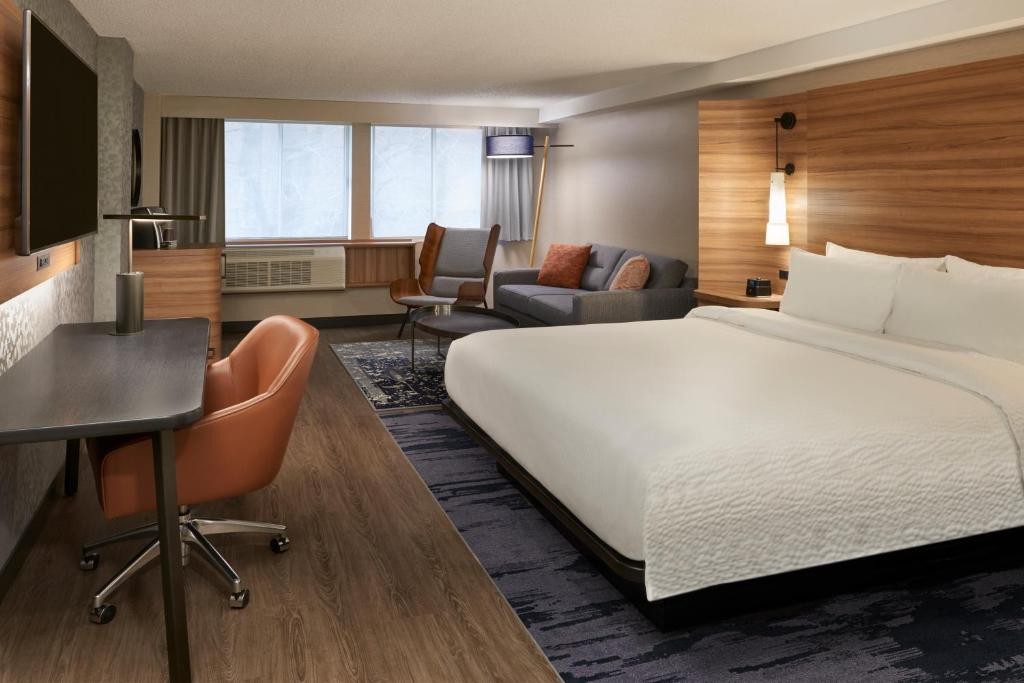 fairfield by marriott montreal downtown