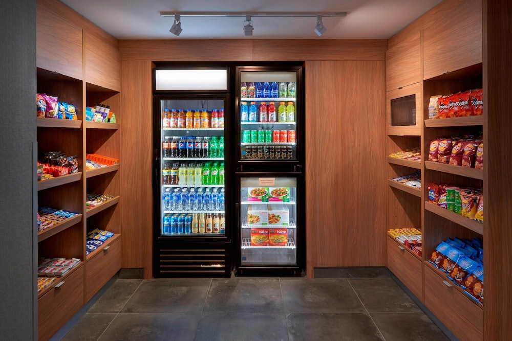 fairfield by marriott montreal downtown