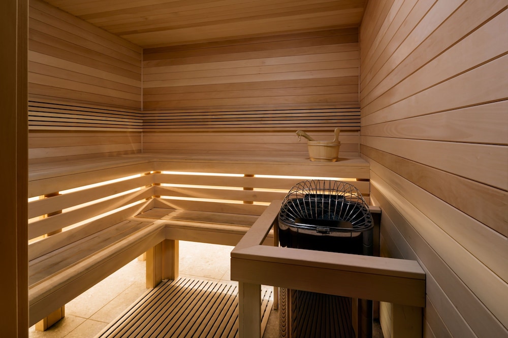 montreal marriott chateau champlain