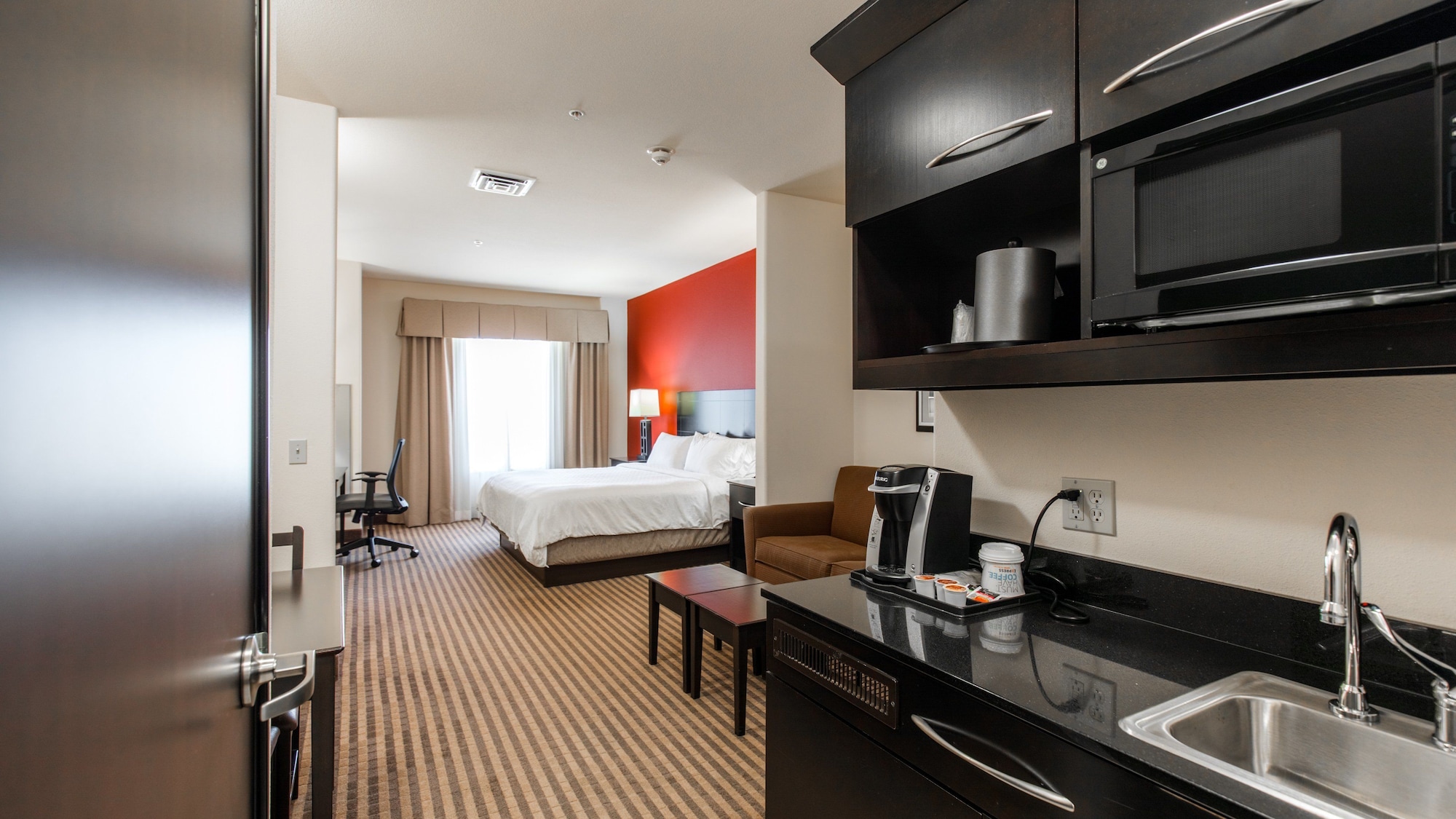 holiday inn express and suites oklahoma city nw quail springs