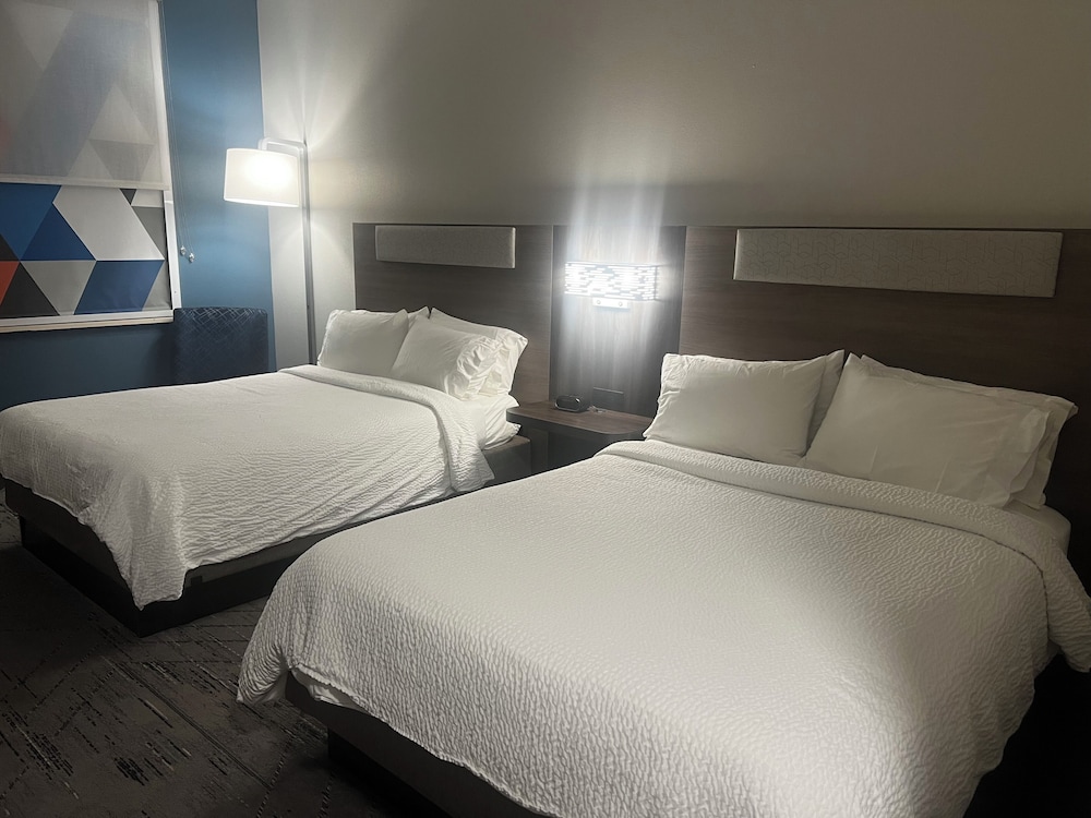 holiday inn express and suites oklahoma city nw quail springs