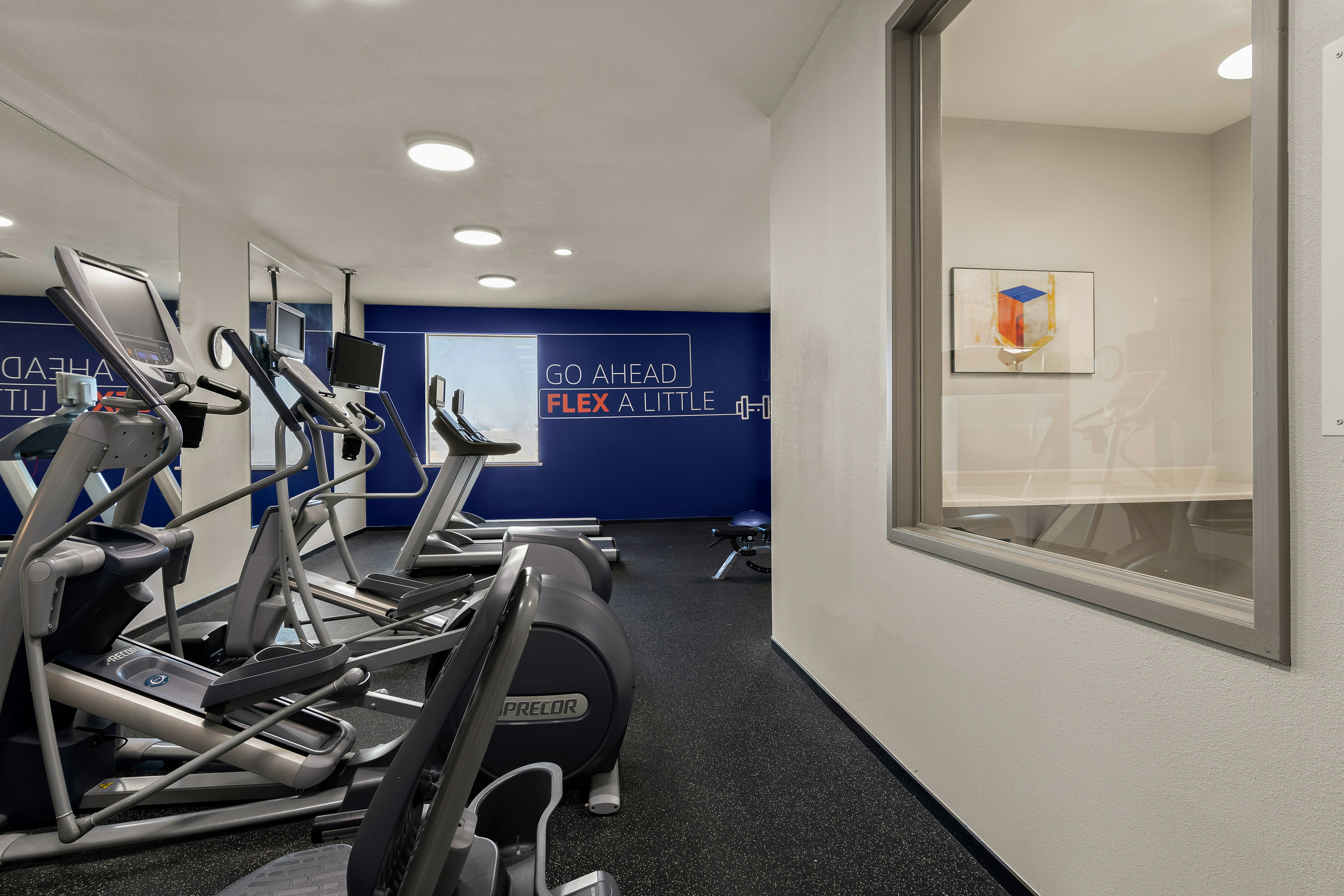 holiday inn express and suites oklahoma city nw quail springs