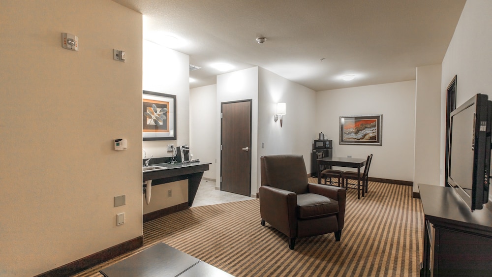 holiday inn express and suites oklahoma city nw quail springs