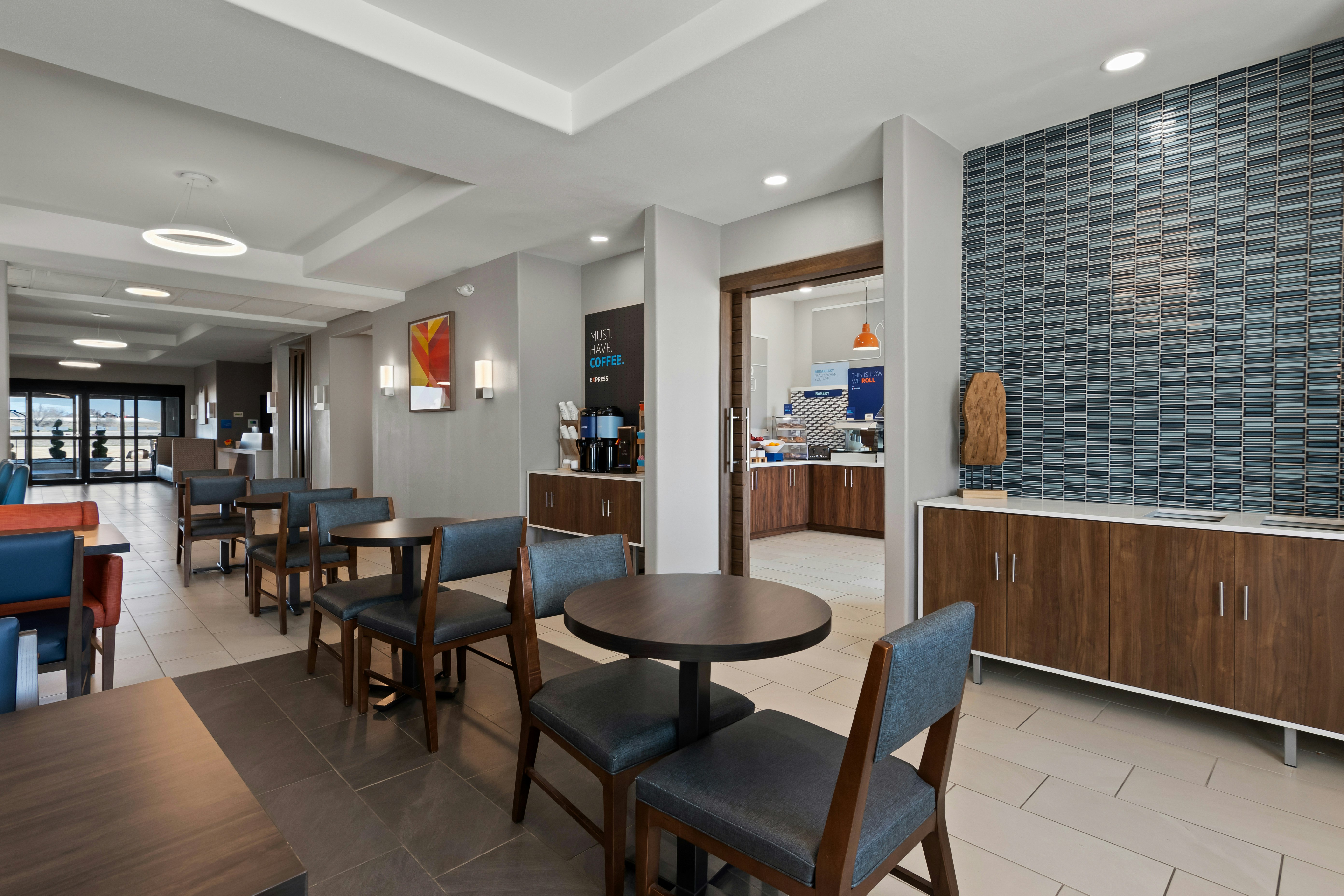holiday inn express and suites oklahoma city nw quail springs