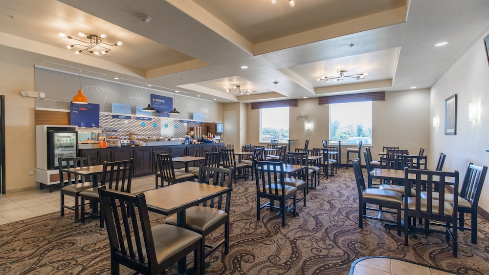 holiday inn express and suites oklahoma city nw quail springs