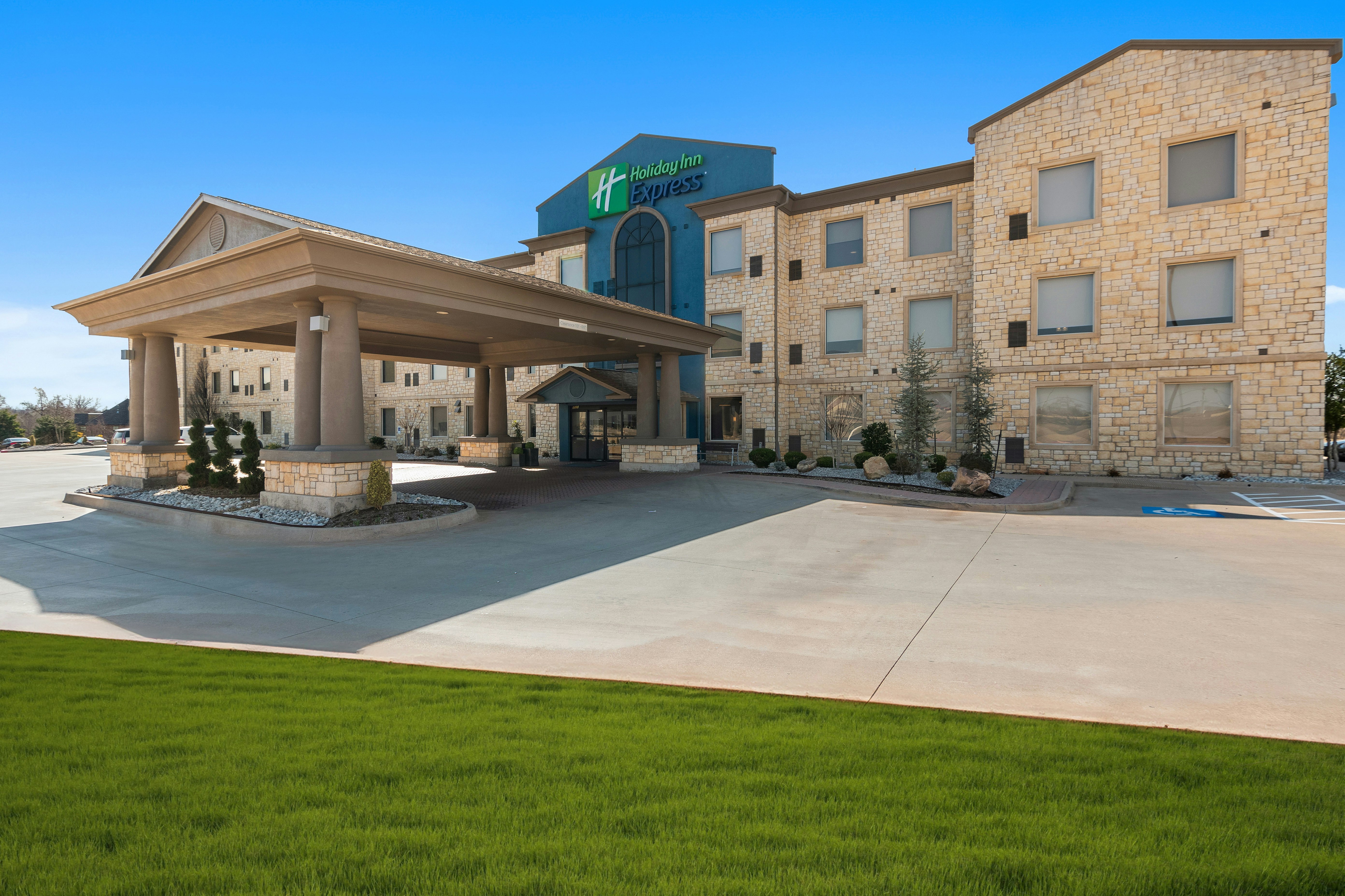holiday inn express and suites oklahoma city nw quail springs