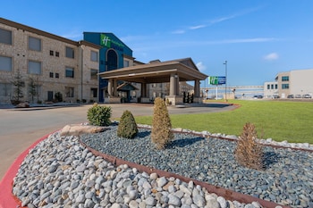 Holiday Inn Express & Suites Oklahoma City Nw-Quail Springs,Oklahoma City>>Oklahoma,3 star