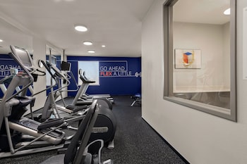 Holiday Inn Express & Suites Oklahoma City Nw-Quail Springs,Oklahoma City>>Oklahoma,3 star