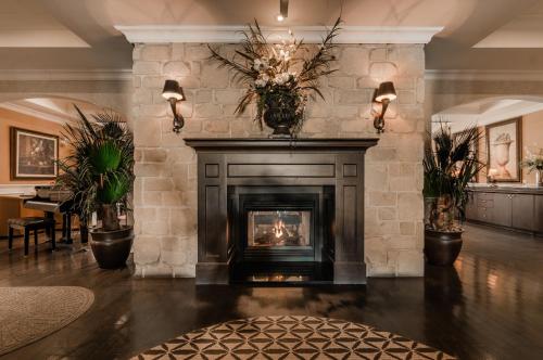 le st martin hotel and suites laval