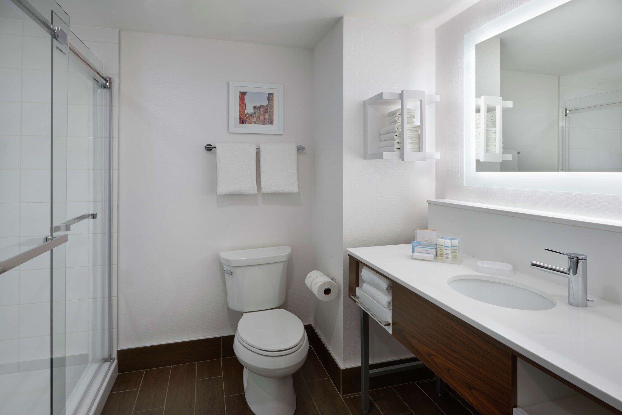 hampton inn and suites by hilton montreal dorval