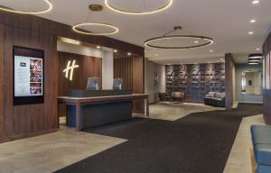 holiday inn laval montreal