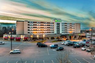 holiday inn laval montreal