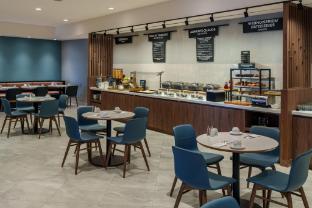 holiday inn laval montreal