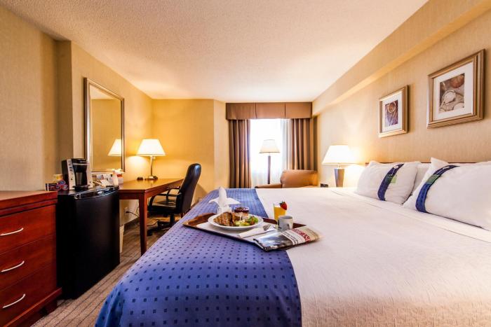 holiday inn laval montreal
